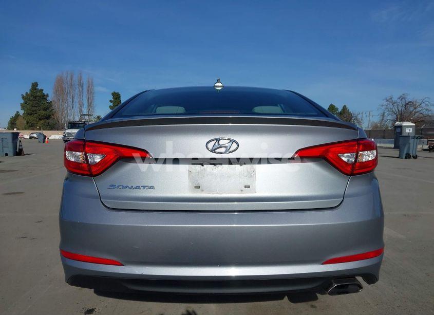 Photo 16 of 2015 Hyundai Sonata SE (VIN 5NPE24AF4FH156094)