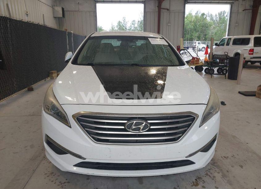 Photo 13 of 2015 Hyundai Sonata SE (VIN 5NPE24AF4FH198734)