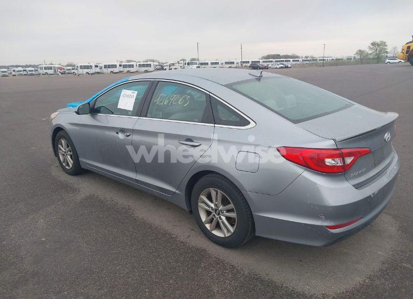 Photo 3 of 2015 Hyundai Sonata SE (VIN 5NPE24AF4FH199222)
