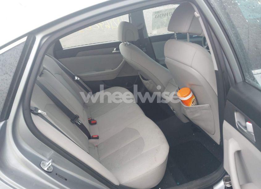 Photo 8 of 2015 Hyundai Sonata SE (VIN 5NPE24AF4FH199222)