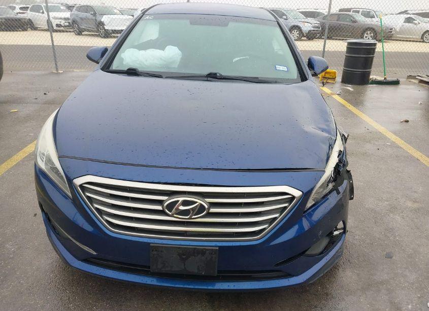 Photo 6 of 2015 Hyundai Sonata SE (VIN 5NPE24AF4FH225026)