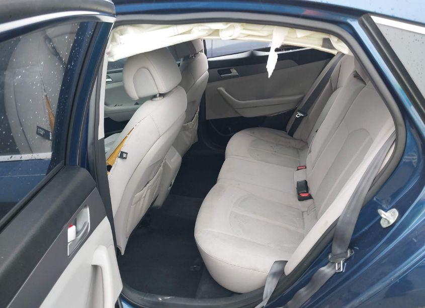 Photo 8 of 2015 Hyundai Sonata SE (VIN 5NPE24AF4FH225026)