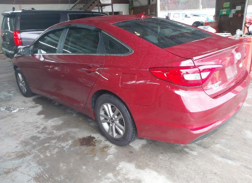 Photo 3 of 2015 Hyundai Sonata SE (VIN 5NPE24AF4FH226399)