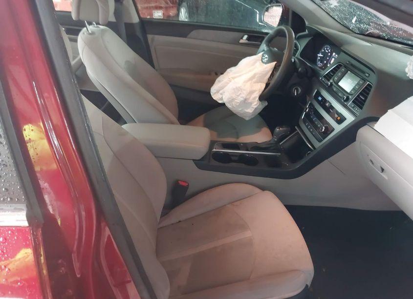 Photo 5 of 2015 Hyundai Sonata SE (VIN 5NPE24AF4FH226399)