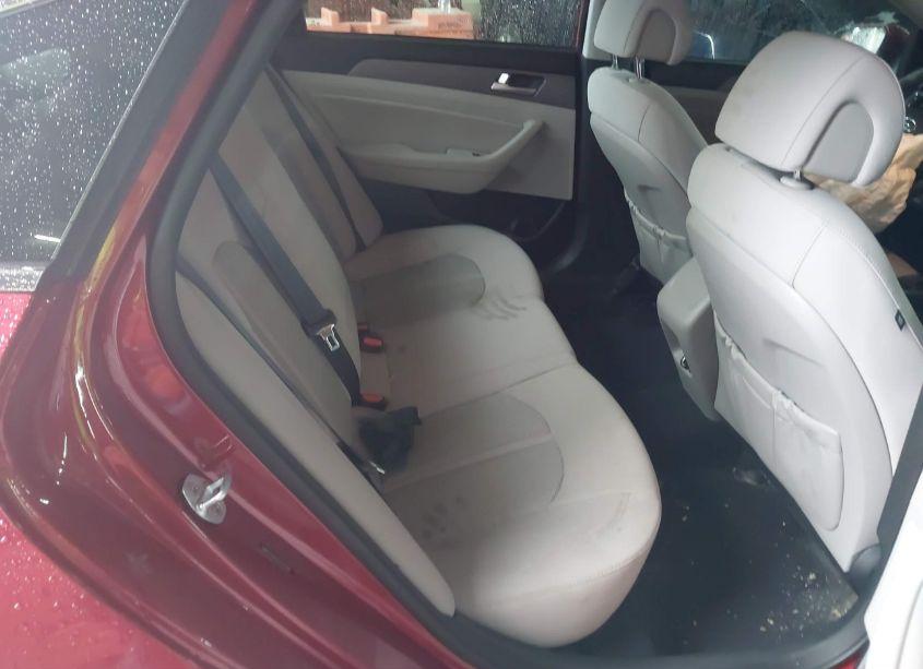 Photo 8 of 2015 Hyundai Sonata SE (VIN 5NPE24AF4FH226399)