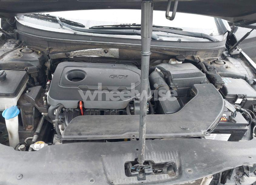 Photo 10 of 2015 Hyundai Sonata SE (VIN 5NPE24AF4FH233224)