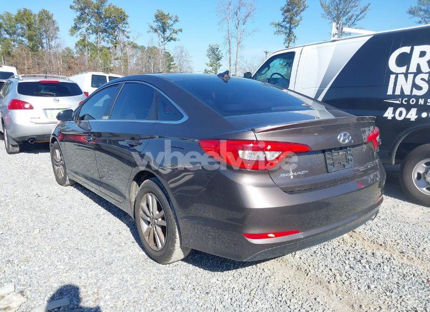 Photo 3 of 2015 Hyundai Sonata SE (VIN 5NPE24AF4FH234647)