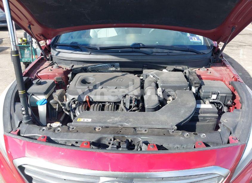 Photo 10 of 2015 Hyundai Sonata SE (VIN 5NPE24AF4FH252193)