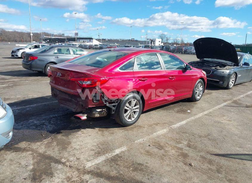 Photo 4 of 2015 Hyundai Sonata SE (VIN 5NPE24AF4FH252193)