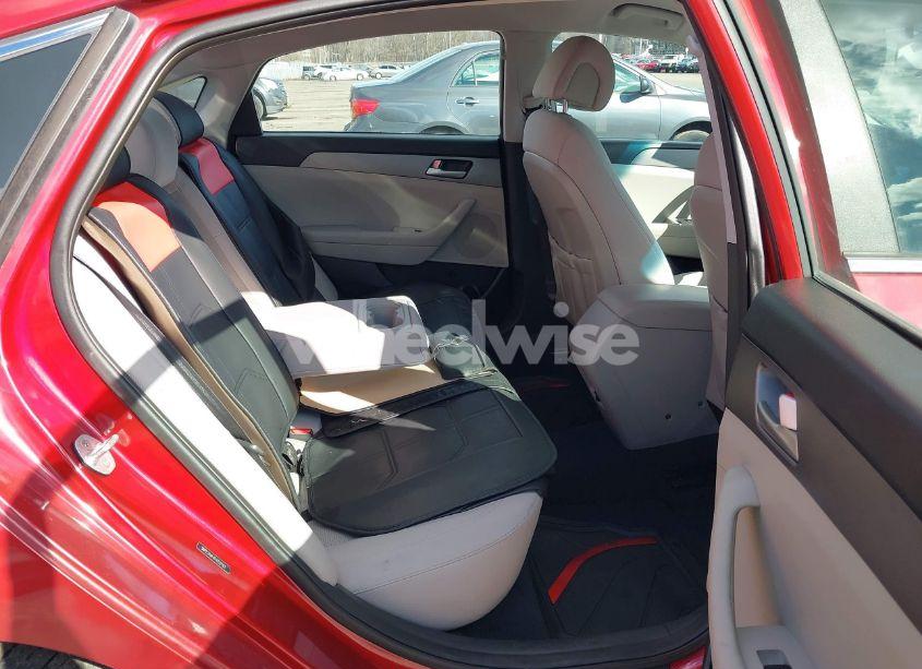 Photo 8 of 2015 Hyundai Sonata SE (VIN 5NPE24AF4FH252193)