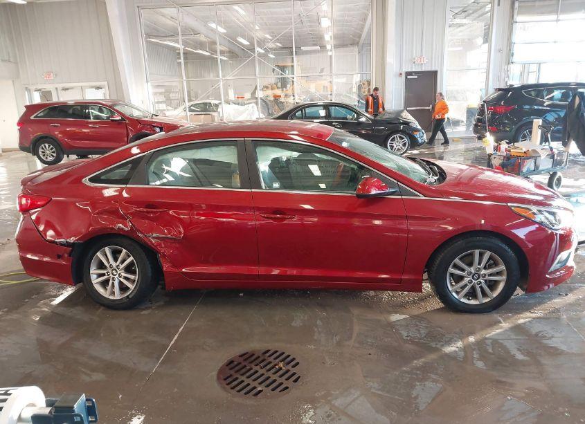 Photo 13 of 2016 Hyundai Sonata SE (VIN 5NPE24AF4GH260232)