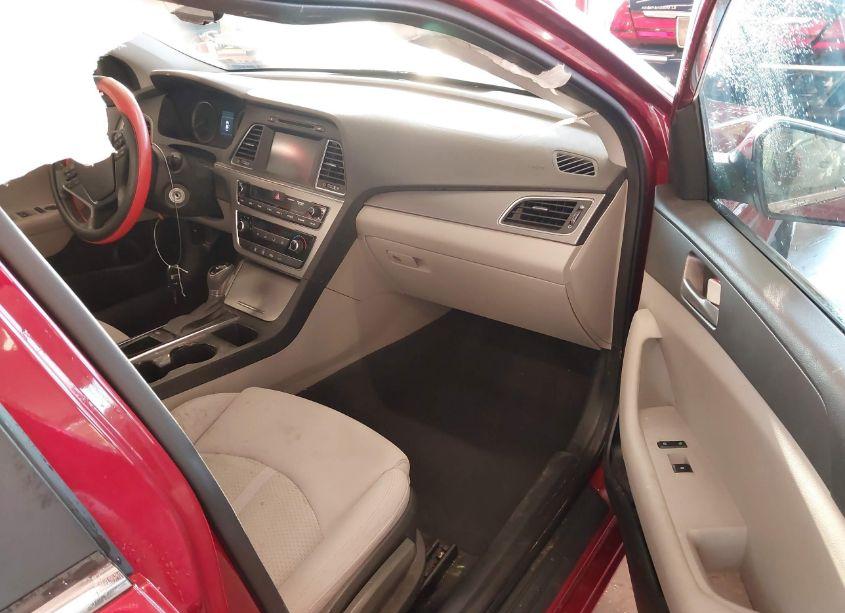 Photo 5 of 2016 Hyundai Sonata SE (VIN 5NPE24AF4GH260232)