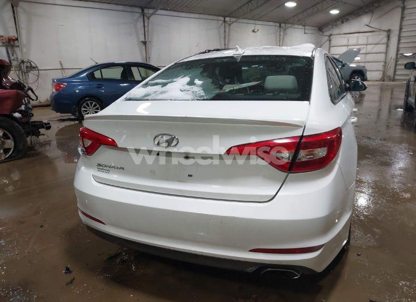 Photo 16 of 2016 Hyundai Sonata SE (VIN 5NPE24AF4GH260585)