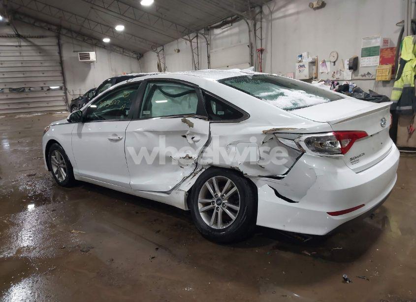 Photo 3 of 2016 Hyundai Sonata SE (VIN 5NPE24AF4GH260585)
