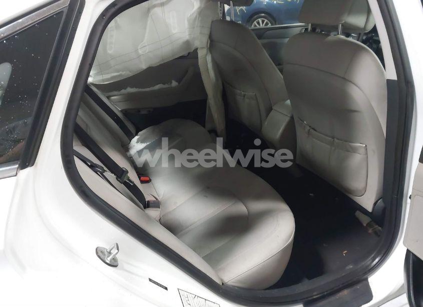 Photo 8 of 2016 Hyundai Sonata SE (VIN 5NPE24AF4GH260585)