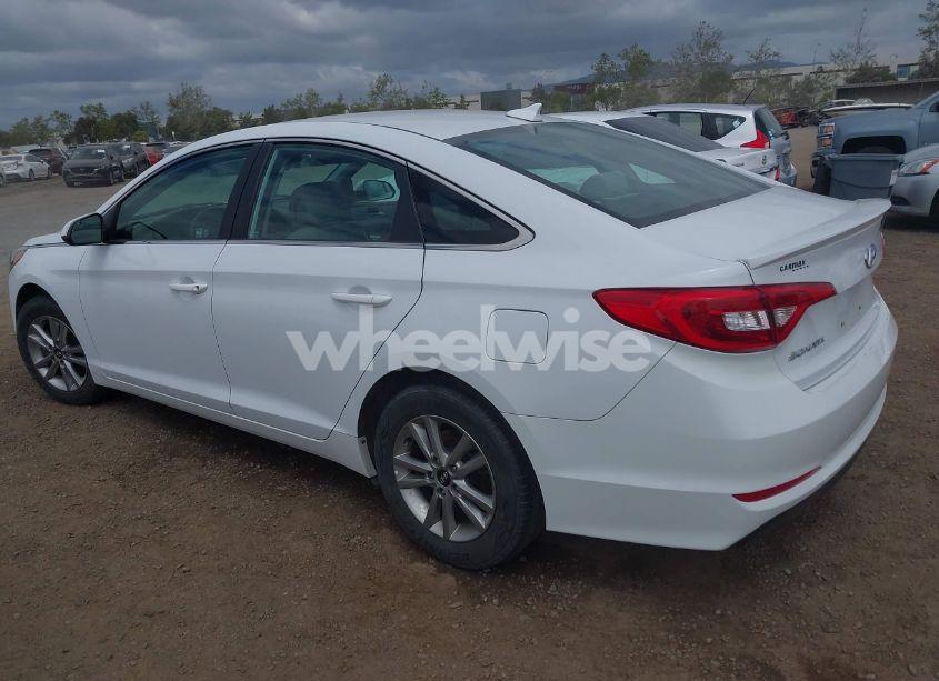 Photo 3 of 2016 Hyundai Sonata SE (VIN 5NPE24AF4GH261493)