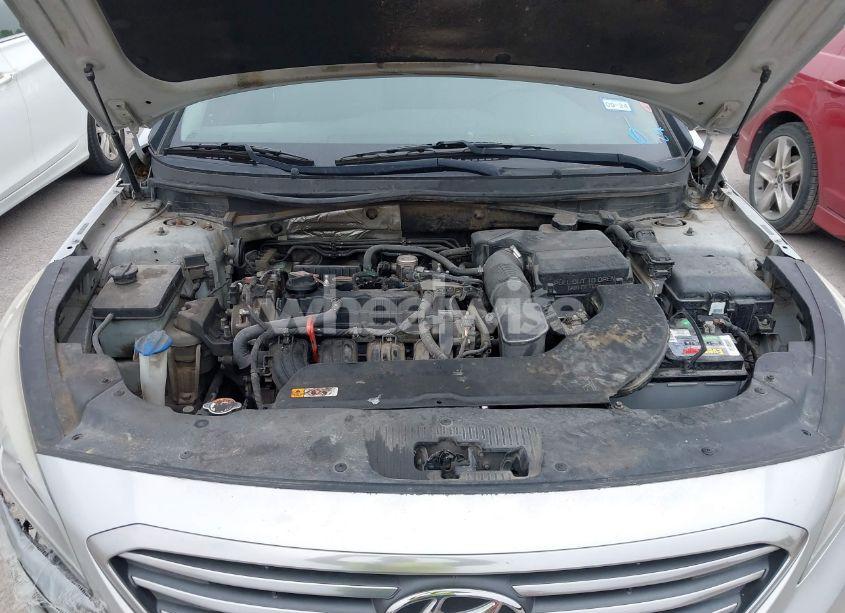 Photo 10 of 2016 Hyundai Sonata SE (VIN 5NPE24AF4GH264670)