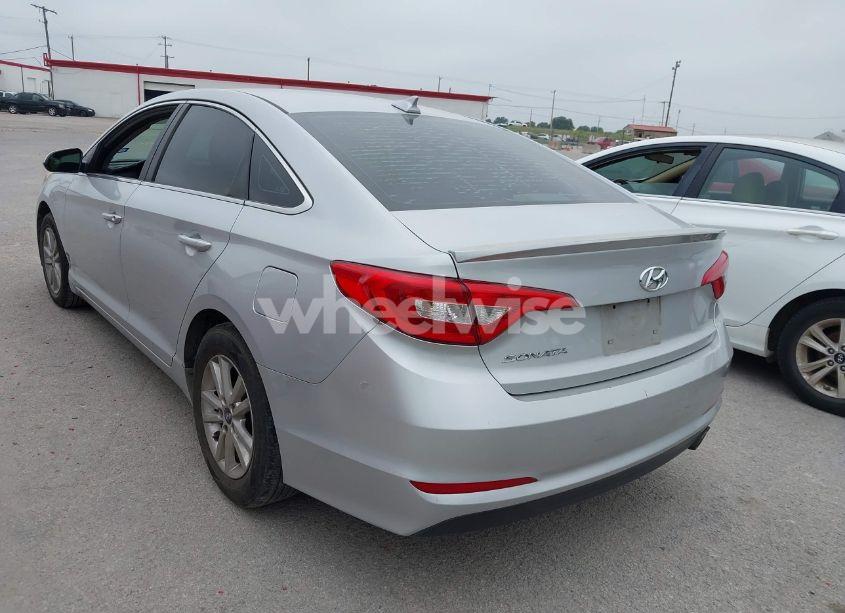 Photo 3 of 2016 Hyundai Sonata SE (VIN 5NPE24AF4GH264670)