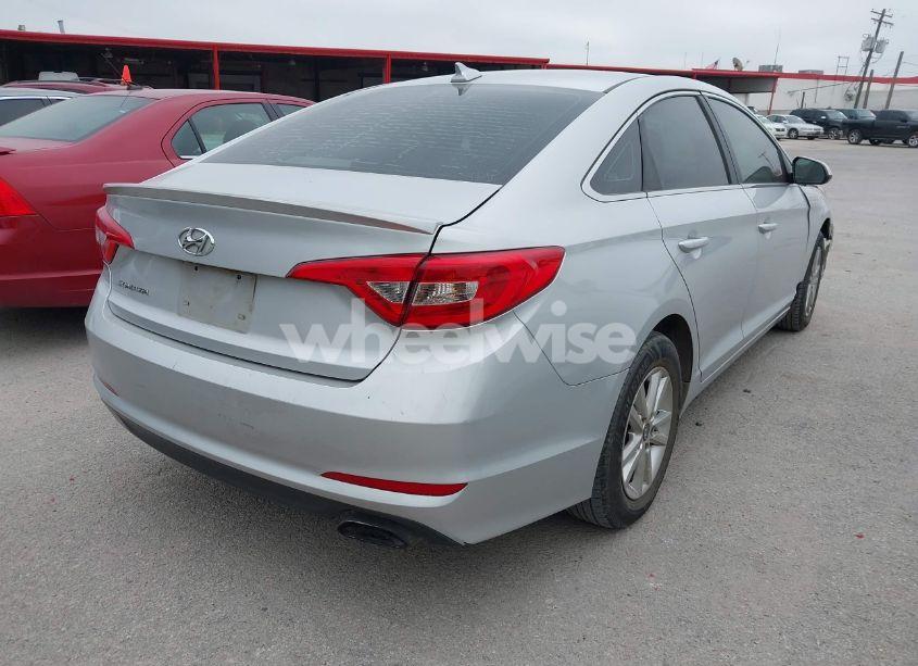 Photo 4 of 2016 Hyundai Sonata SE (VIN 5NPE24AF4GH264670)