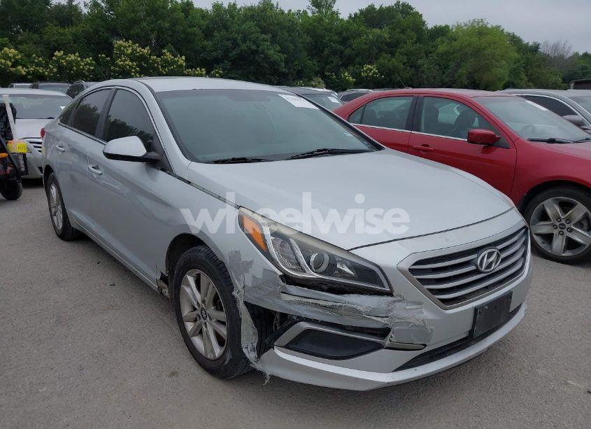 Photo 6 of 2016 Hyundai Sonata SE (VIN 5NPE24AF4GH264670)