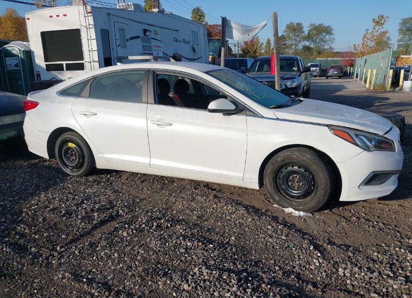 Photo 12 of 2016 Hyundai Sonata SE (VIN 5NPE24AF4GH264961)