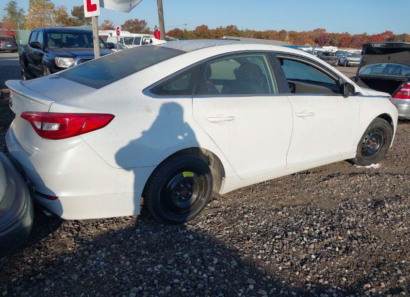 Photo 4 of 2016 Hyundai Sonata SE (VIN 5NPE24AF4GH264961)