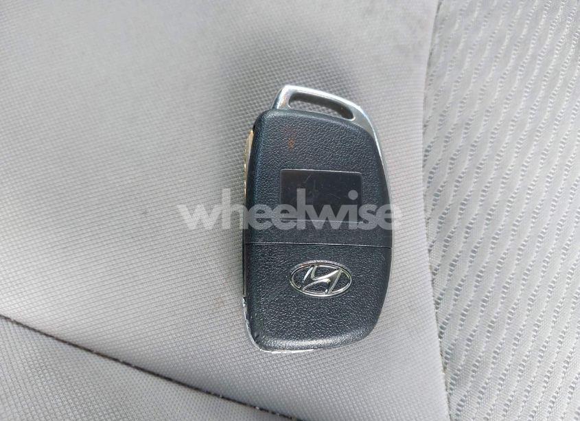 Photo 11 of 2016 Hyundai Sonata SE (VIN 5NPE24AF4GH273420)