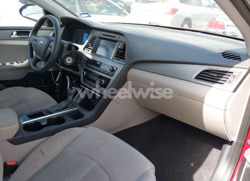 Photo 5 of 2016 Hyundai Sonata SE (VIN 5NPE24AF4GH273420)