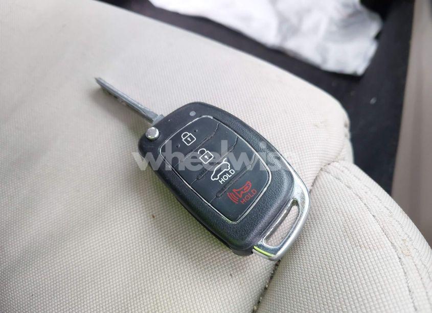 Photo 11 of 2016 Hyundai Sonata SE (VIN 5NPE24AF4GH277693)