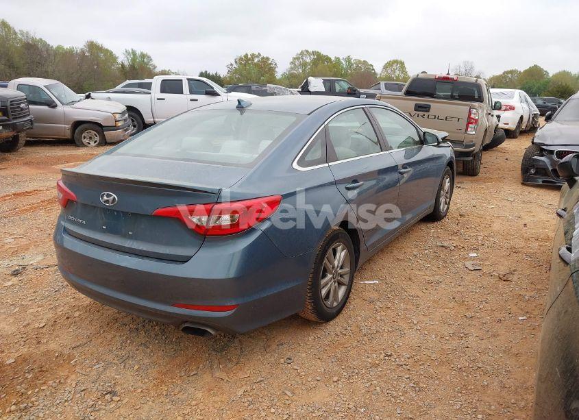 Photo 4 of 2016 Hyundai Sonata SE (VIN 5NPE24AF4GH277693)