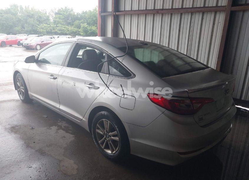 Photo 3 of 2016 Hyundai Sonata SE (VIN 5NPE24AF4GH280920)