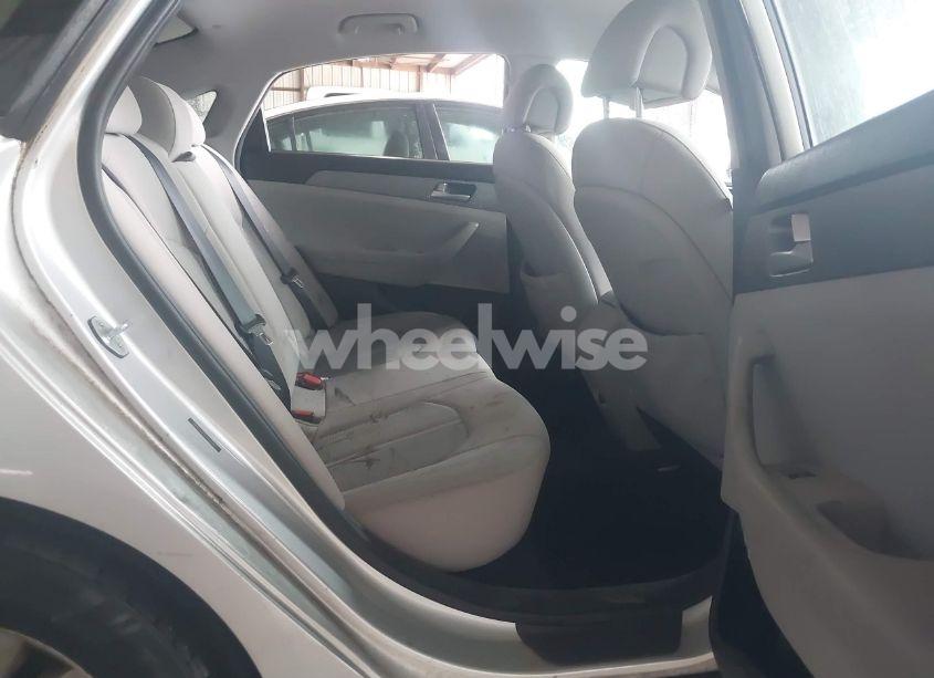 Photo 8 of 2016 Hyundai Sonata SE (VIN 5NPE24AF4GH280920)