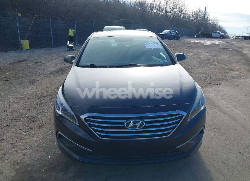 Photo 6 of 2016 Hyundai Sonata SE (VIN 5NPE24AF4GH291044)