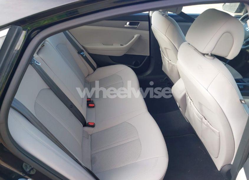 Photo 8 of 2016 Hyundai Sonata SE (VIN 5NPE24AF4GH291044)