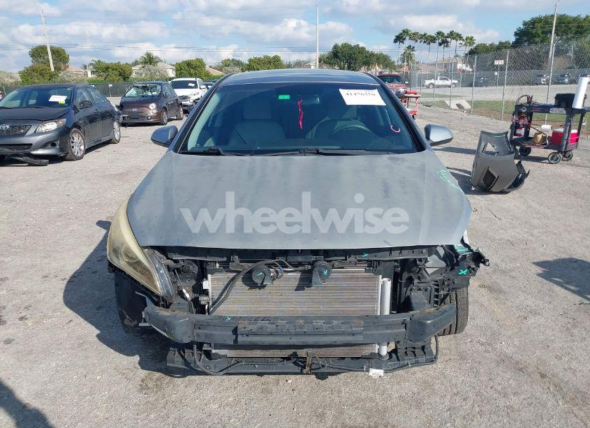 Photo 13 of 2016 Hyundai Sonata SE (VIN 5NPE24AF4GH295952)