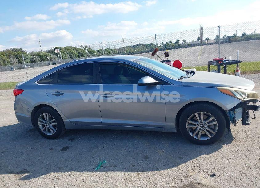 Photo 14 of 2016 Hyundai Sonata SE (VIN 5NPE24AF4GH295952)