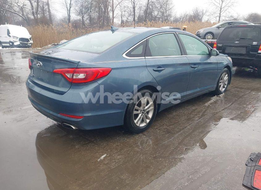 Photo 4 of 2016 Hyundai Sonata SE (VIN 5NPE24AF4GH313740)