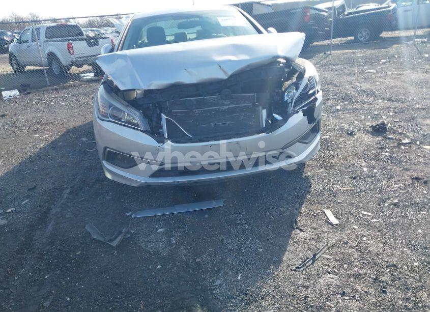 Photo 13 of 2016 Hyundai Sonata SE (VIN 5NPE24AF4GH314516)