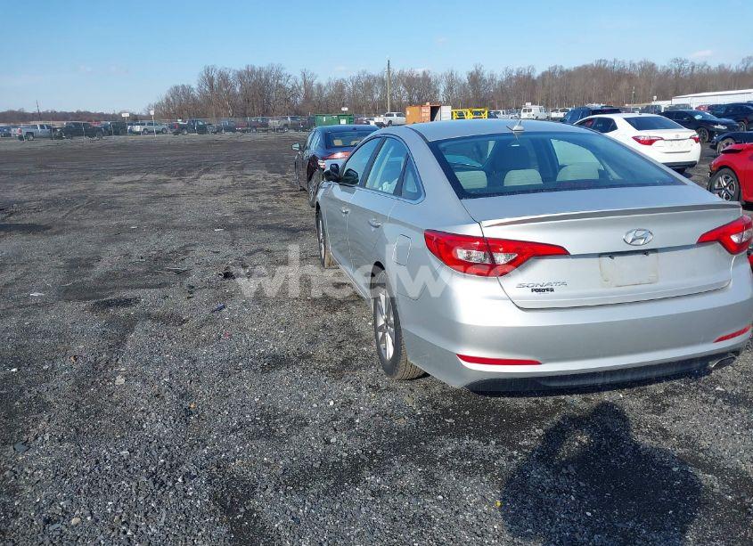 Photo 3 of 2016 Hyundai Sonata SE (VIN 5NPE24AF4GH314516)