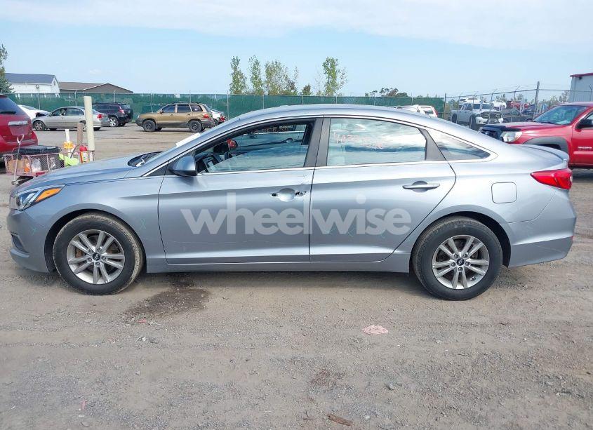 Photo 14 of 2016 Hyundai Sonata SE (VIN 5NPE24AF4GH318145)