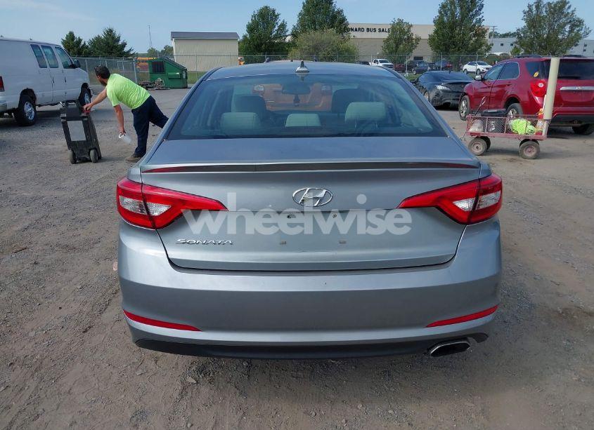 Photo 16 of 2016 Hyundai Sonata SE (VIN 5NPE24AF4GH318145)