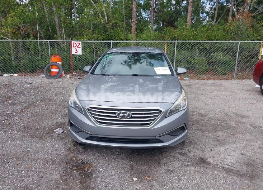 Photo 12 of 2016 Hyundai Sonata SE (VIN 5NPE24AF4GH331946)