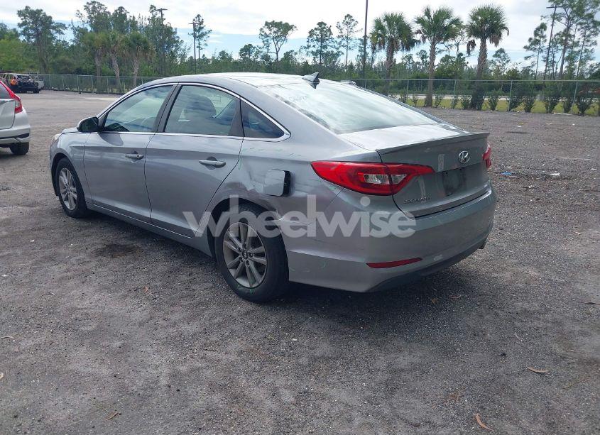 Photo 3 of 2016 Hyundai Sonata SE (VIN 5NPE24AF4GH331946)
