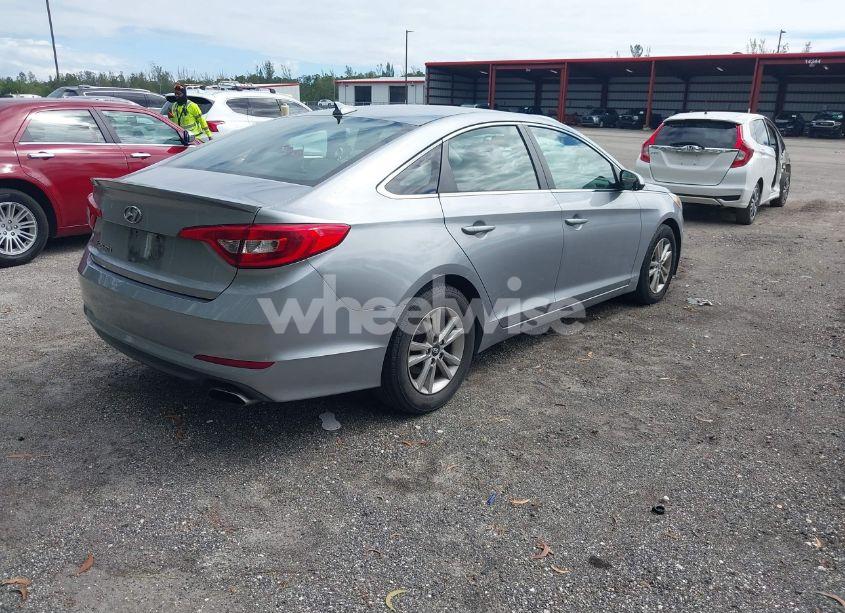 Photo 4 of 2016 Hyundai Sonata SE (VIN 5NPE24AF4GH331946)