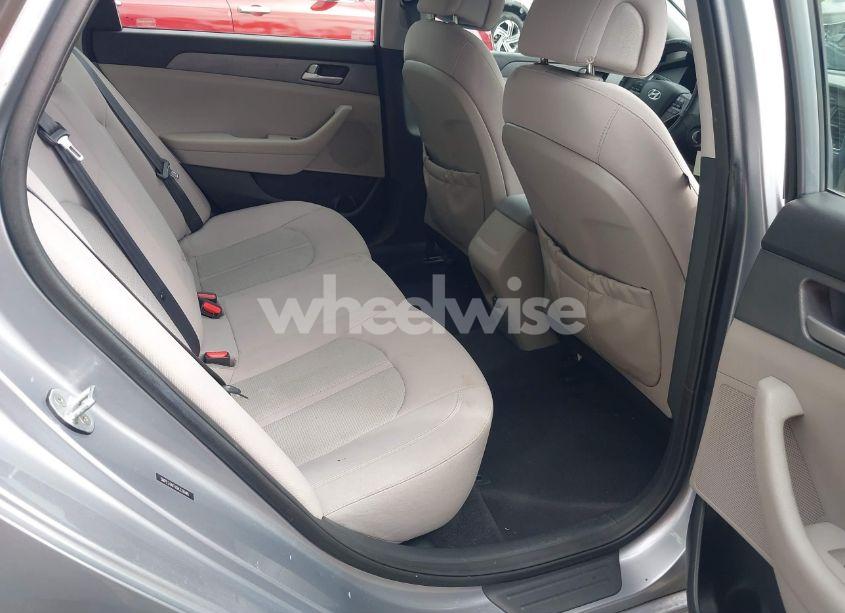 Photo 8 of 2016 Hyundai Sonata SE (VIN 5NPE24AF4GH331946)