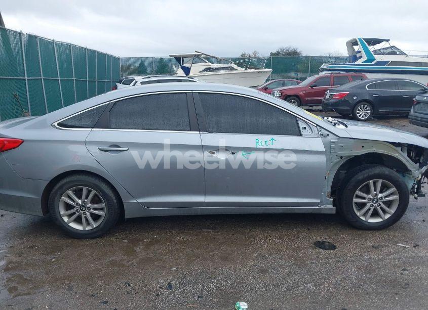 Photo 14 of 2016 Hyundai Sonata SE (VIN 5NPE24AF4GH338802)