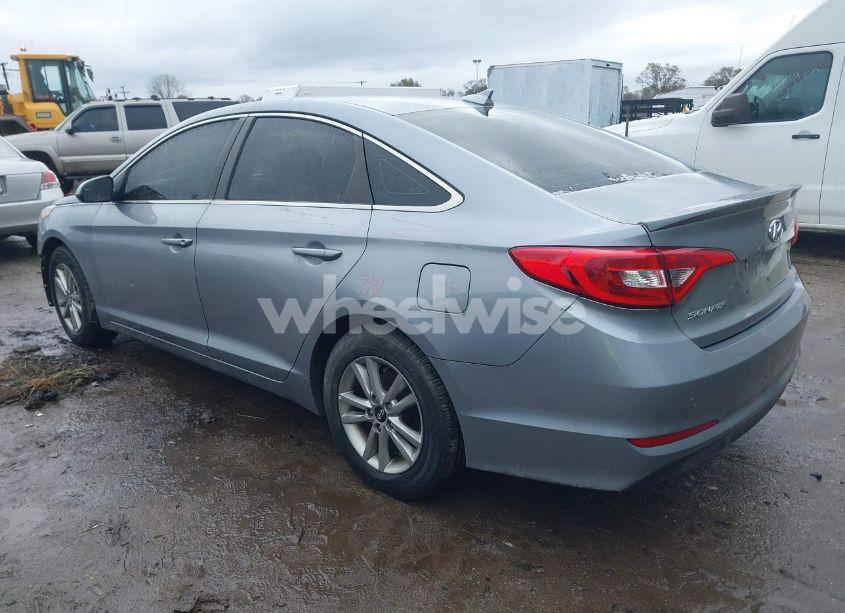 Photo 3 of 2016 Hyundai Sonata SE (VIN 5NPE24AF4GH338802)