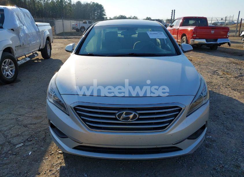 Photo 12 of 2016 Hyundai Sonata SE (VIN 5NPE24AF4GH352926)