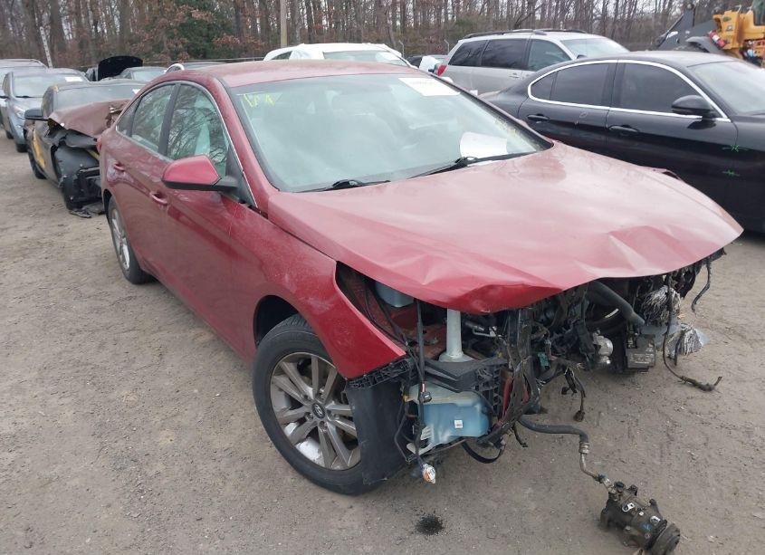 2016 Hyundai Sonata SE (VIN 5NPE24AF4GH357186) main photo
