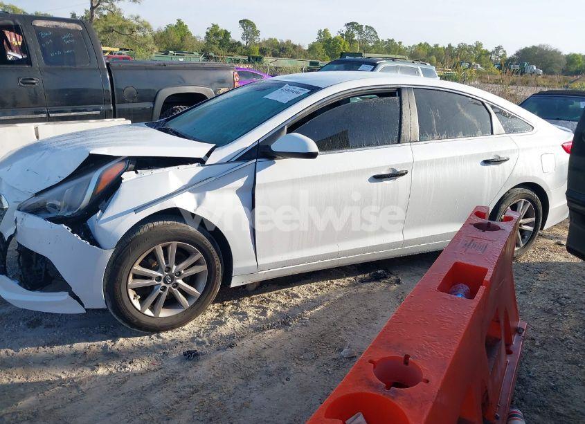 Photo 14 of 2016 Hyundai Sonata SE (VIN 5NPE24AF4GH368270)